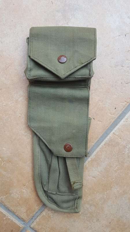 scarce excellent condition (unused?) Rhodesian era patt 69 canvas side-arm holster (BSAP?) no damage