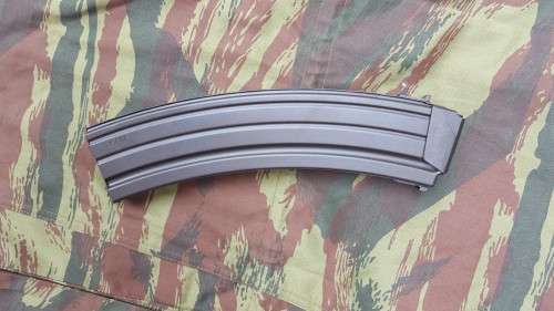 old SADF era issue 50 rd magazine for R4 rifle (also fits R5 and LM4 & LM5) in new unused condition