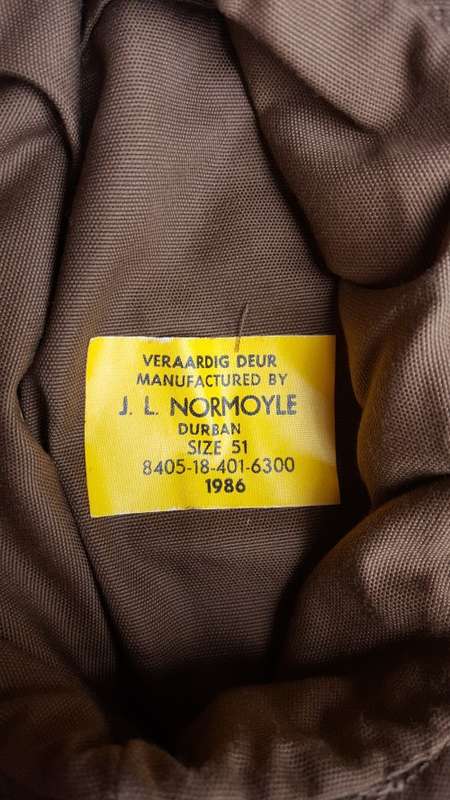 new unused small (51cm) size (kiddies?) SADF era nutria field-dress `boshoed` short brim bush-hat