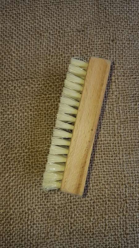 dd 1984 original bushwar era (civilian purchase) nail brush - period pvt purchase kit item - almost