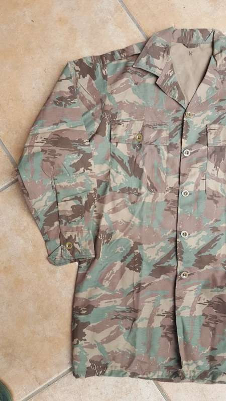 original period SWA/ Angola bushwar era SADF issue 32 Bn winter camo l/s shirt (named) no damage