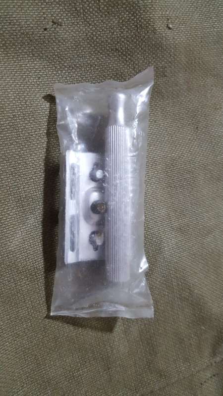 Military issue (?) basic new and unused allu type safety razor - sealed in plastic packet (came with