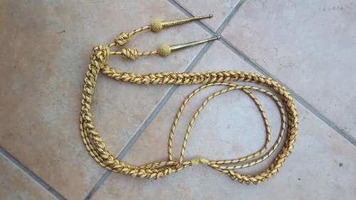 scarce SAMS medical service aide-de-camp/ aguillette arm cord for officers - unused as new condition