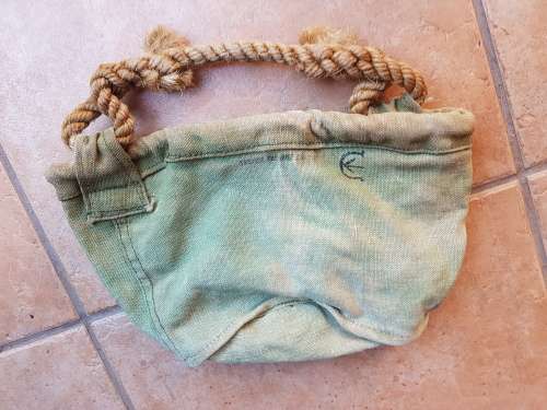 well used & intact 4 piece UDF/ SADF era set camping canvas basin and bucket field living essential