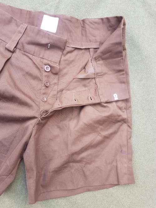 SADF era field-dress nutria shorts size 92 cm new mint unused (not cadet shorts) wide belt loops