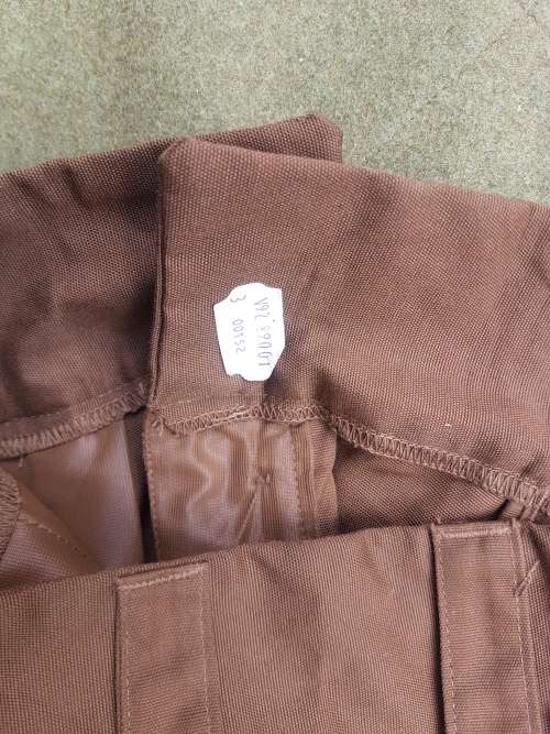 SADF era field-dress nutria shorts size 92 cm new mint unused (not cadet shorts) wide belt loops