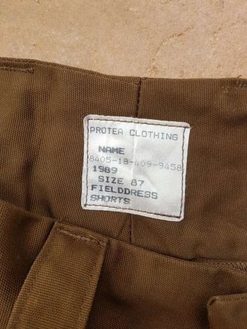 SADF era field-dress nutria shorts size 87 cm new mint unused (not cadet shorts) wide belt loops
