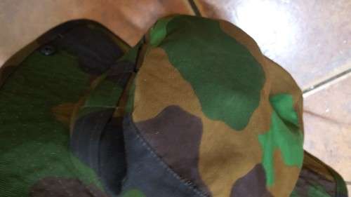 rarely seen (now obsolete) Dutch Jungle patt bush-hat (size 60) with neck flap in very good clean us