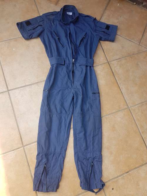 good used condition Medium (size 107cm) navy blue s/sleeve one-piece flight suit no holes