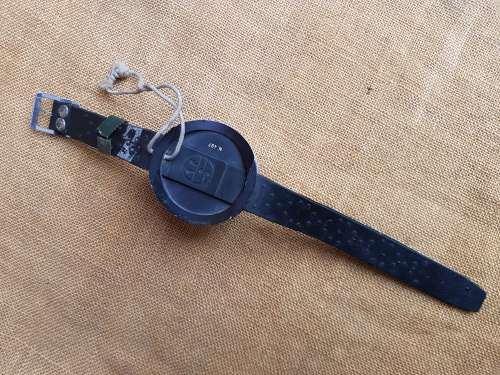 original SADF era Recce (SA SF) used divers compass (commercial type?) with rubber strap intact - bu