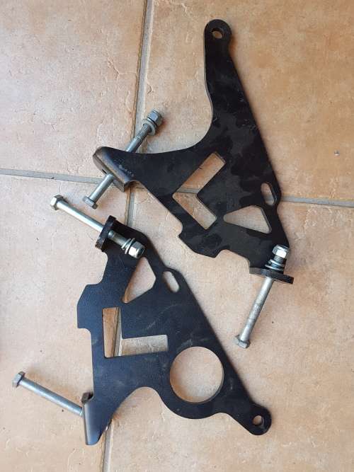 replacement original Front Runner pair front bash-plate Landy 110 brackets with bolts  new & unused