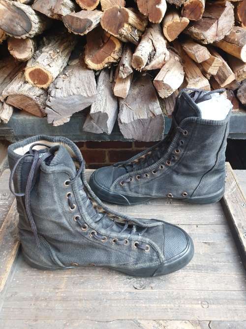 Rhodesian army used black `Clandestines` canvas anti-tracking boots very good used condton size UK 8