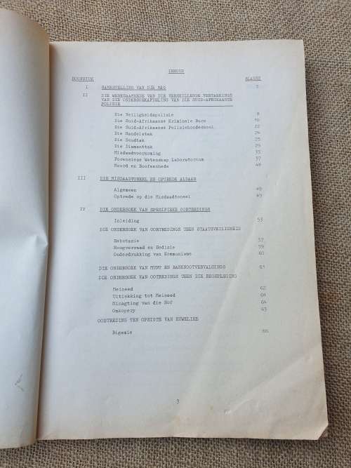 original SAP era dd 1978 Afrikaans manual titled Ondersoek van Misdaad (investgaton of crme) A4 sze