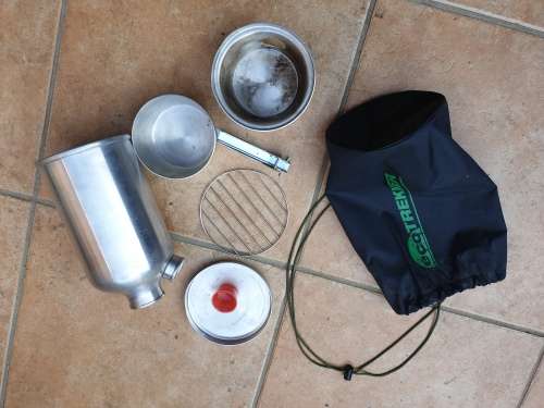 Camping 1lt alluminium Ghillie kettle with all parts & carry bag no damage (boils water FAST)