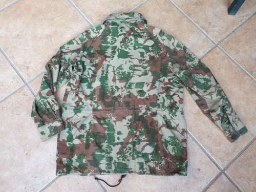 Original SAP bushwar era 1st patt bush-jacket size large (measures 60cm) no damage (no liner) no sta