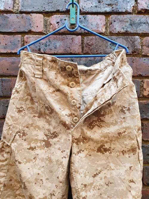original pr USMC MARPAT (defender fabric/Crye contract) desert camo combat trousers waist sz 36 inch