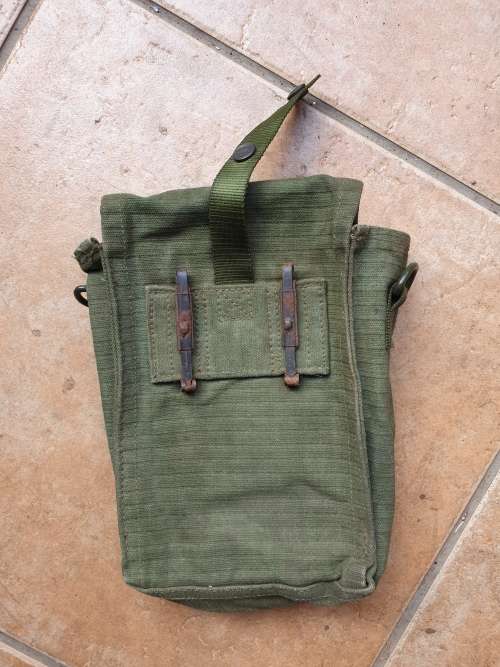 original bushwar period/era Recce SA SF used green ripstop canvas pattern 80 radio bag/ pouch