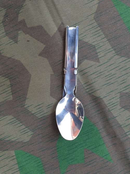mint & unused condition UDF/early SADF era 4 p cutlery set/pikstel simliar to the German Bundeswher