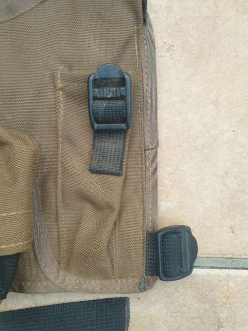 scarce SA Army Para issue nutria Bateleur 90 Backpacker made chest-webbng in very good clean used