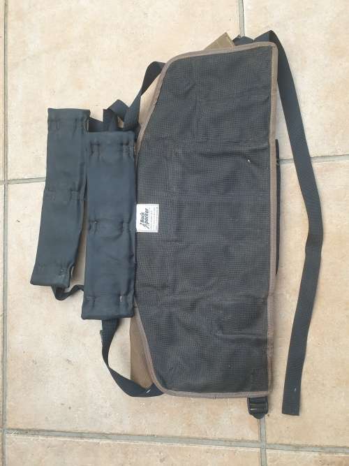 scarce SA Army Para issue nutria Bateleur 90 Backpacker made chest-webbng in very good clean used
