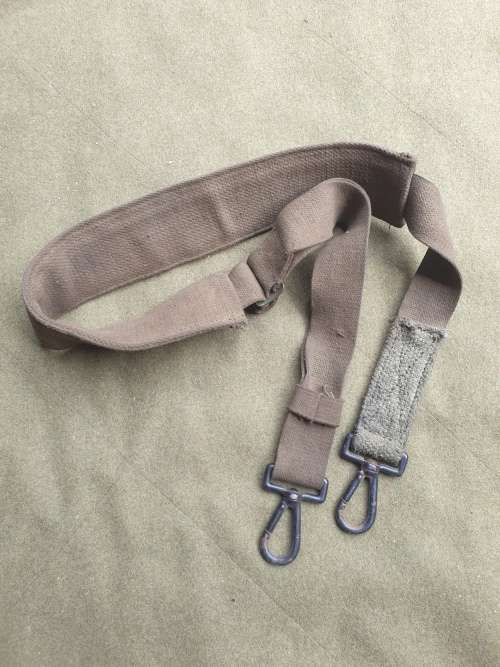 original SADF issue SWA/Angola bushwar era canvas LMG weapon sling for MAG58 in great used condition