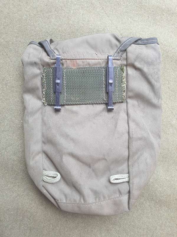 rare & original SWA/Angola Border war era patt 80 SADF issue Recce olive green nylon utility pouch