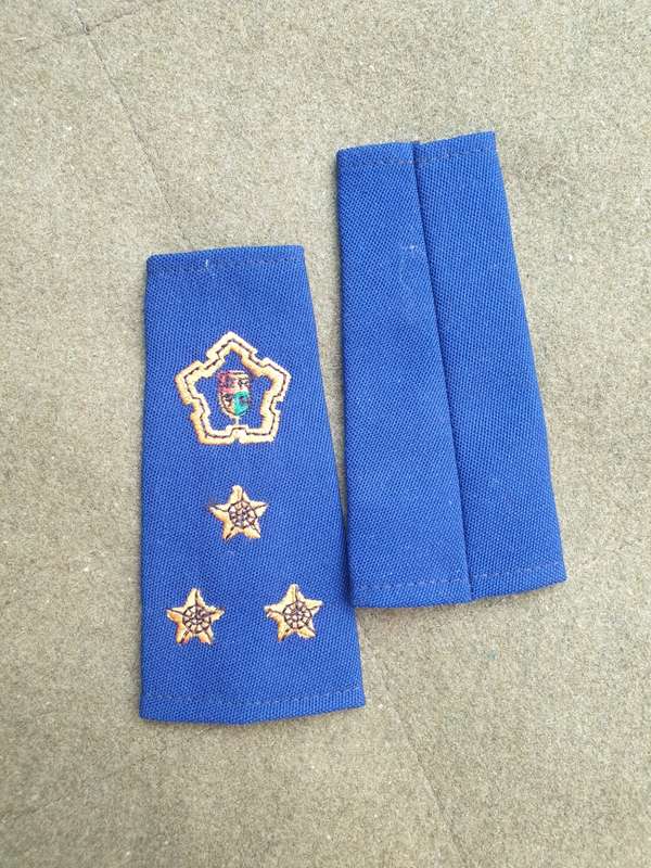 pair good clean used SAP era pre-1994 field-dress blue officers cloth ranks Brig stars & castle
