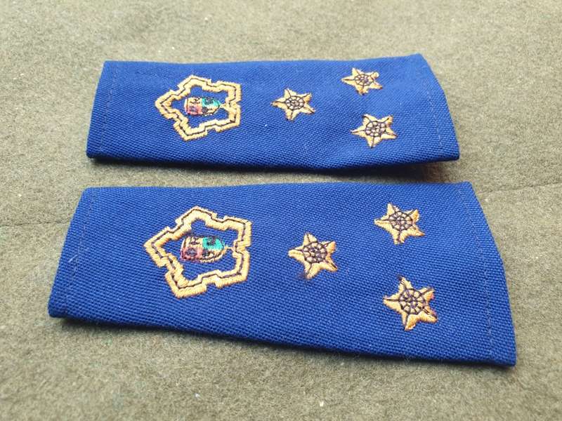 pair good clean used SAP era pre-1994 field-dress blue officers cloth ranks Brig stars & castle