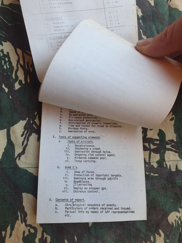 DTCS/ DTKS issue SWA/Angola borderwar period dd 77 A6 size pocket book Coy Cmdrs aide memoir - Eng