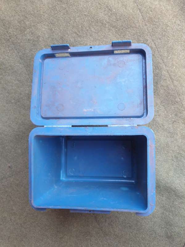 scarce & uncommon ATLAS aviation small plastic technical spares storage box blue with lid & markings