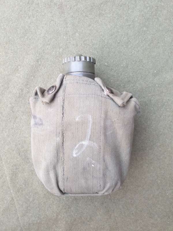 Original Rhodesian bushwar period pattern 69 canvas carrier pouch & 1lt canteen good clean used cond