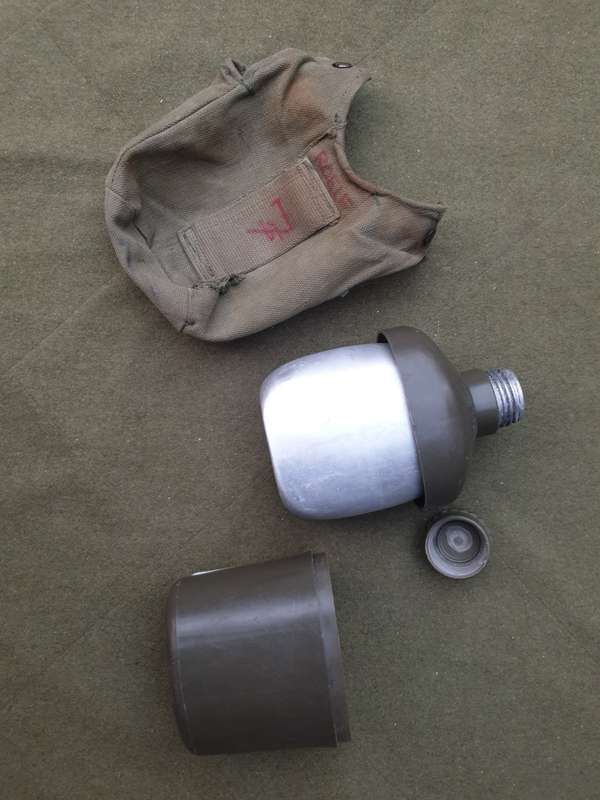 Original Rhodesian bushwar period pattern 69 canvas carrier pouch & 1lt canteen good clean used cond