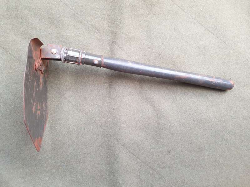 SADF SWA/Angola borderwar period 32 Bn/UNITA used entrenching tool/spade complete used conditIon
