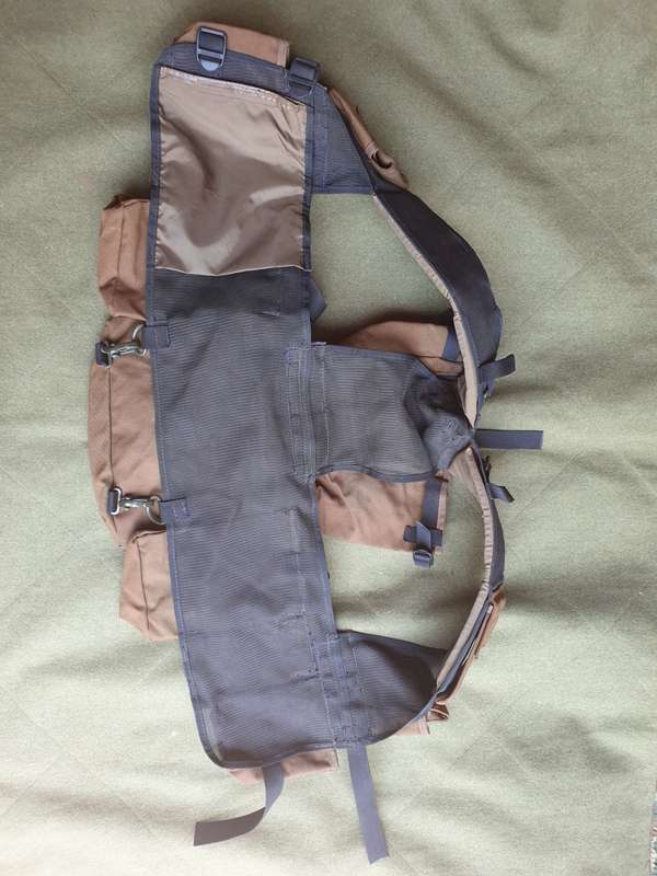 near mint orginal unused SWATF era issue nutria R1 mag type 1 patt 83 battle jacket removable panel