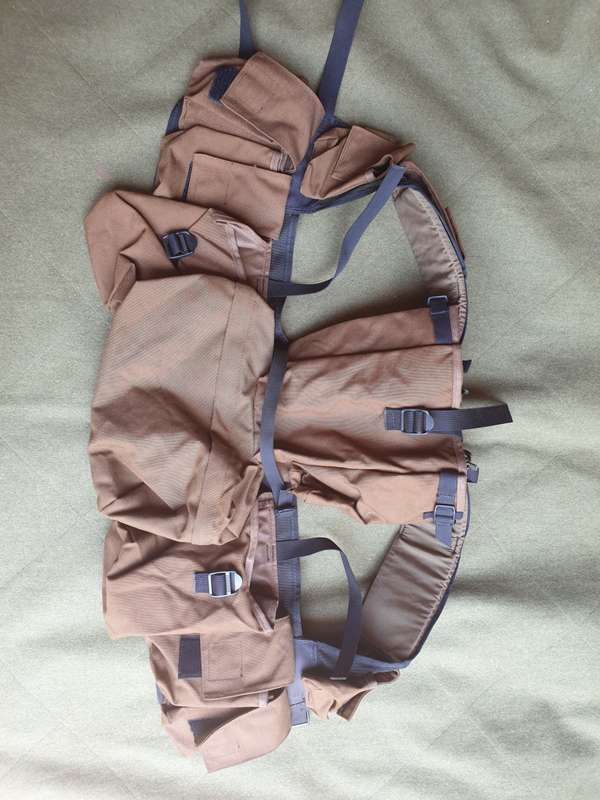 near mint orginal unused SWATF era issue nutria R1 mag type 1 patt 83 battle jacket removable panel