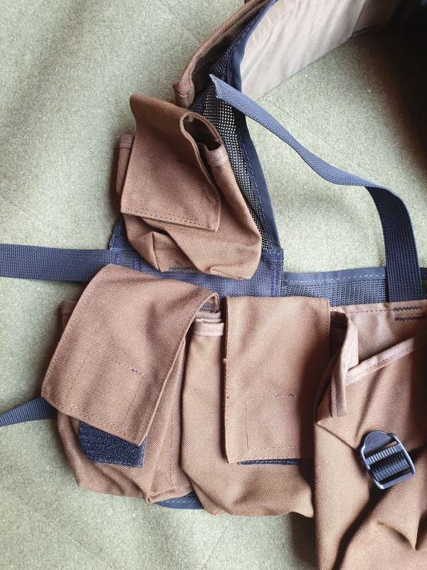 near mint orginal unused SWATF era issue nutria R1 mag type 1 patt 83 battle jacket removable panel