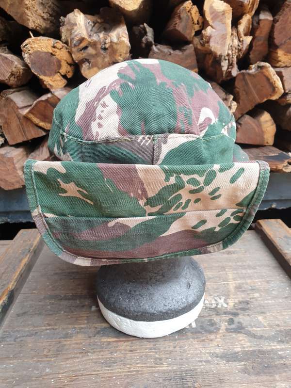 original Zim Army post indep dry season lizard camo flap-cap large sze 60cm used condton good colour