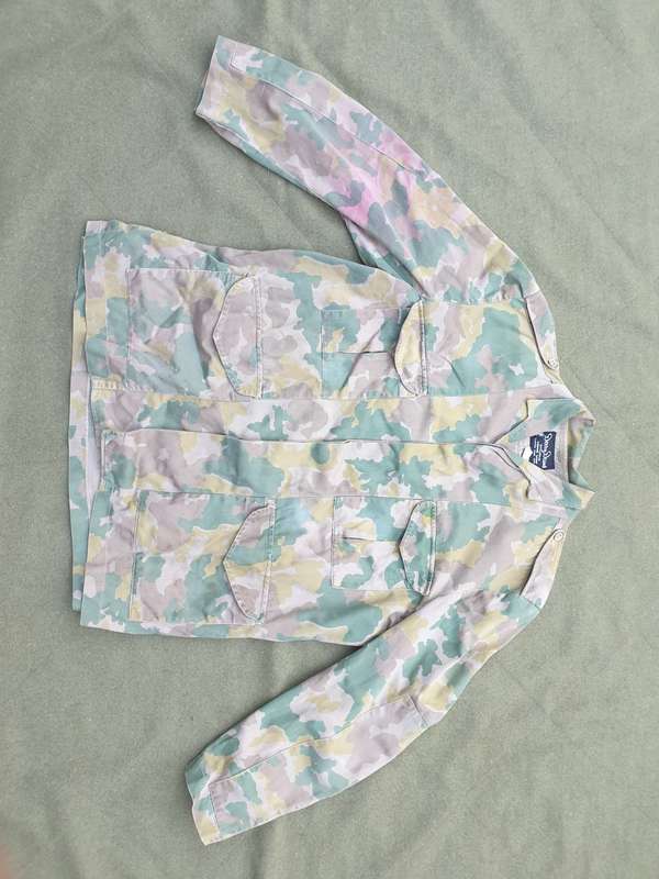 original & scarce 7 rarely seen original 1st type Hunter Group (commercial) camo jacket medium size