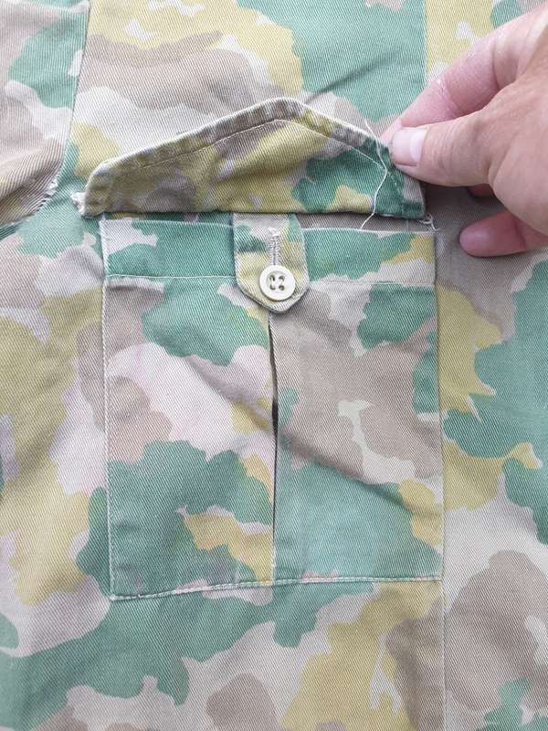 original & scarce 7 rarely seen original 1st type Hunter Group (commercial) camo jacket medium size