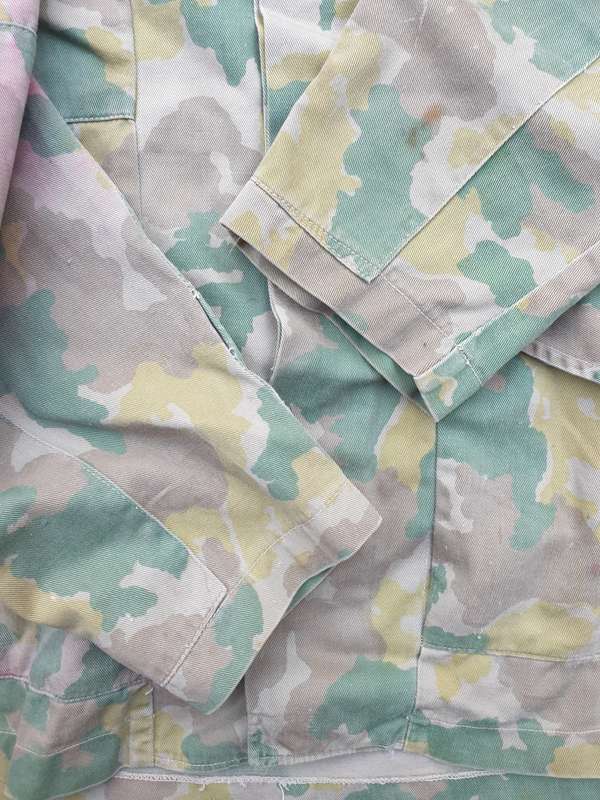 original & scarce 7 rarely seen original 1st type Hunter Group (commercial) camo jacket medium size