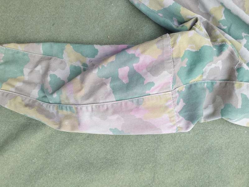 original & scarce 7 rarely seen original 1st type Hunter Group (commercial) camo jacket medium size