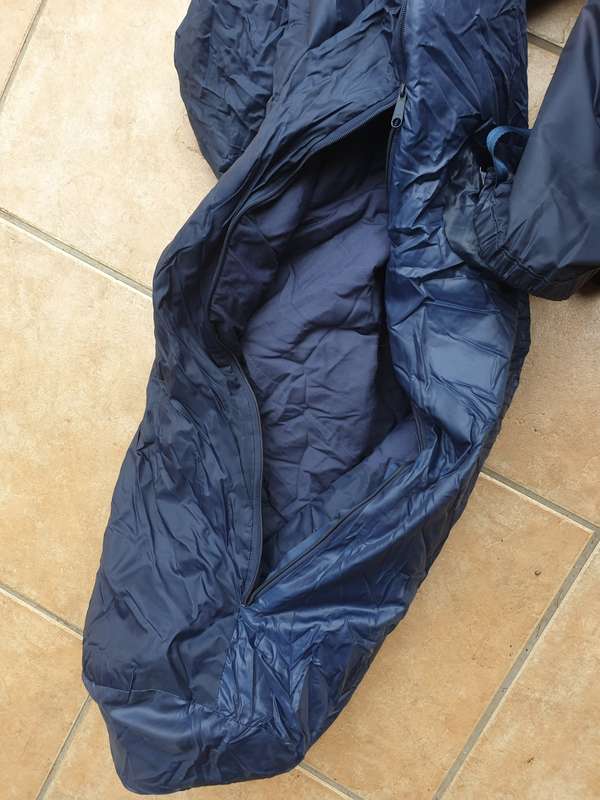 original locally made SAAF navy blue colour winter large sleeping bag new & unused clean condition