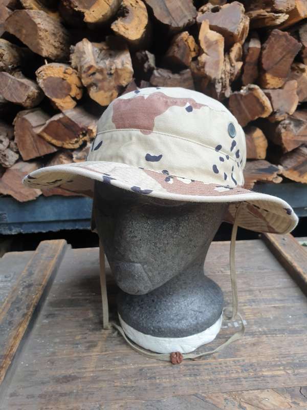 USGI 1st Gulf War era issue desert camo choc-chip boonie hat size 7 & 1/4 (58cm fit) used condition