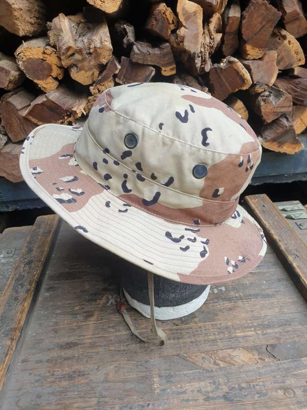 USGI 1st Gulf War era issue desert camo choc-chip boonie hat size 7 & 1/4 (58cm fit) used condition