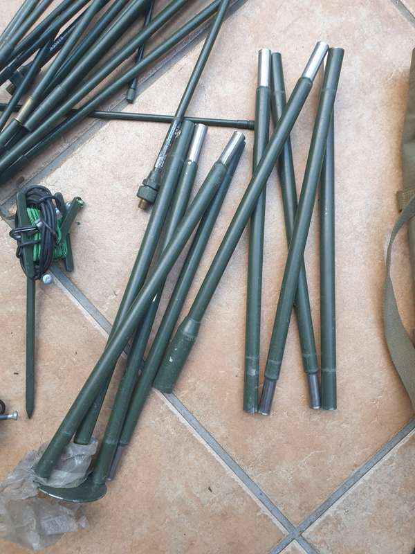 original & complete SADF issue/used DSCONE type VHF antennae wth co-ax cable & full mast & carry-bag