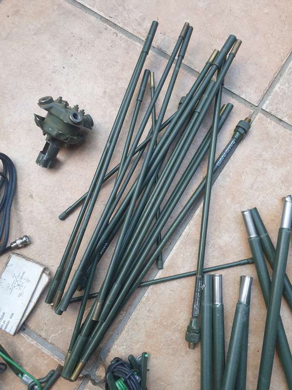 original & complete SADF issue/used DSCONE type VHF antennae wth co-ax cable & full mast & carry-bag