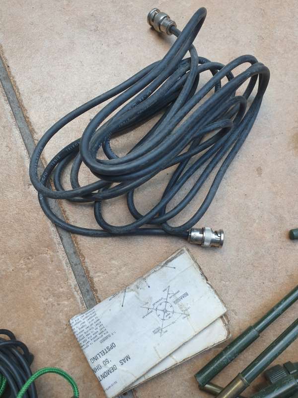 original & complete SADF issue/used DSCONE type VHF antennae wth co-ax cable & full mast & carry-bag