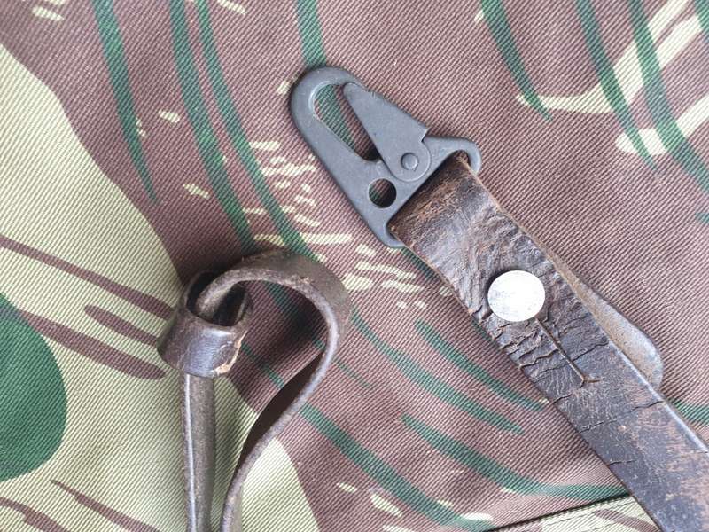 rare good used condition early type Portuguese issue G3 leather weapon sling with all clips & intact