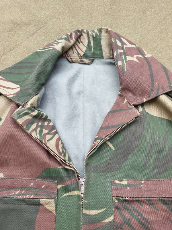 1st ever seen (?) Rhodesian camo 100% original wind/ water proof lined jacket large as new