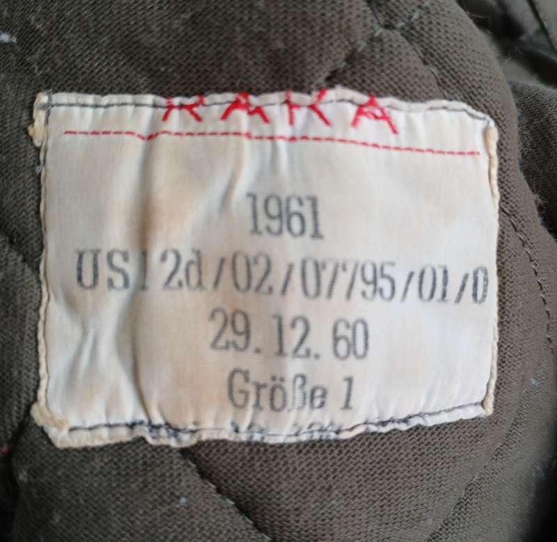 original dd 1961 German Army Olive `Sniper`/OP duty sleeping-bag with arms in good used condition